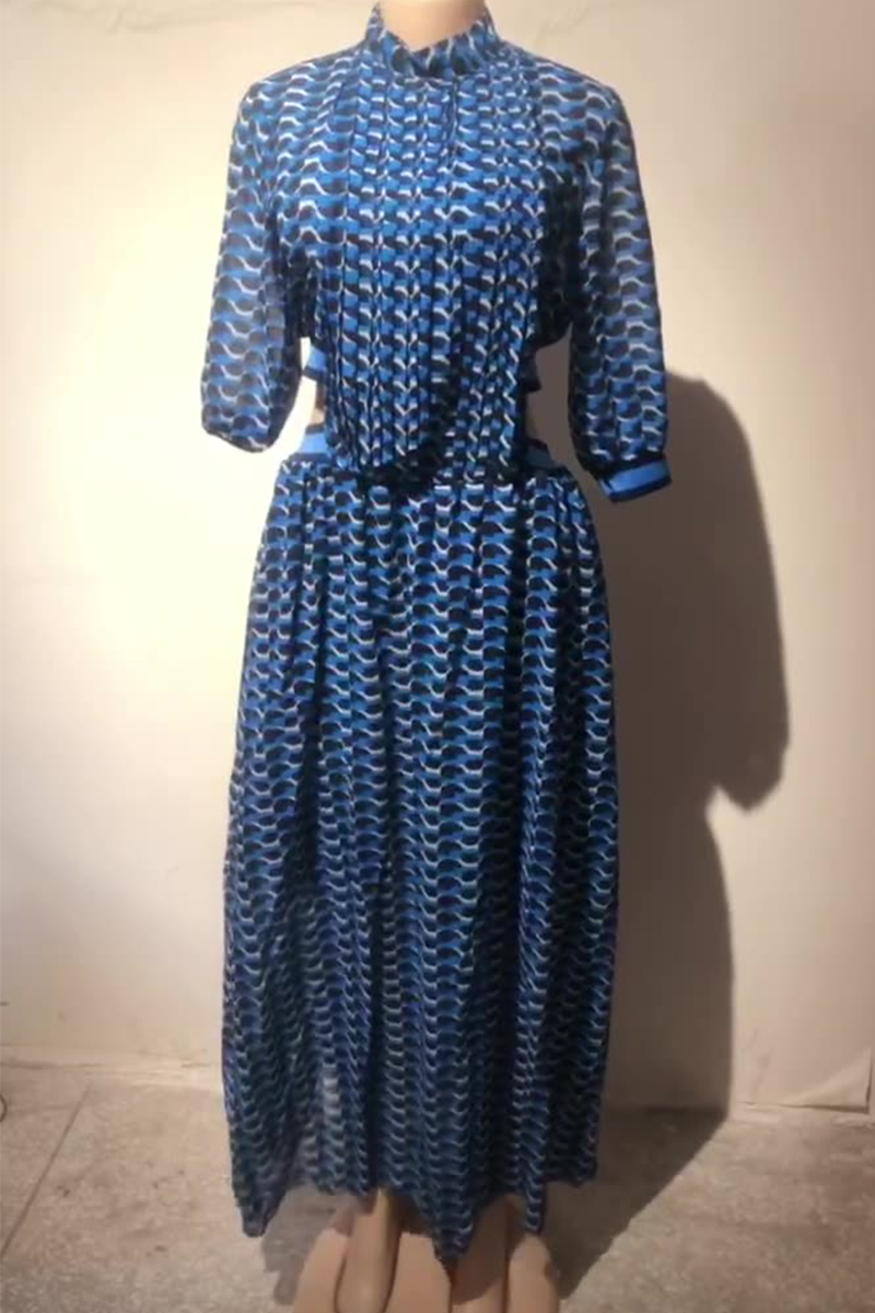 Print Flounce Half a Turtleneck Cake Skirt Dresses