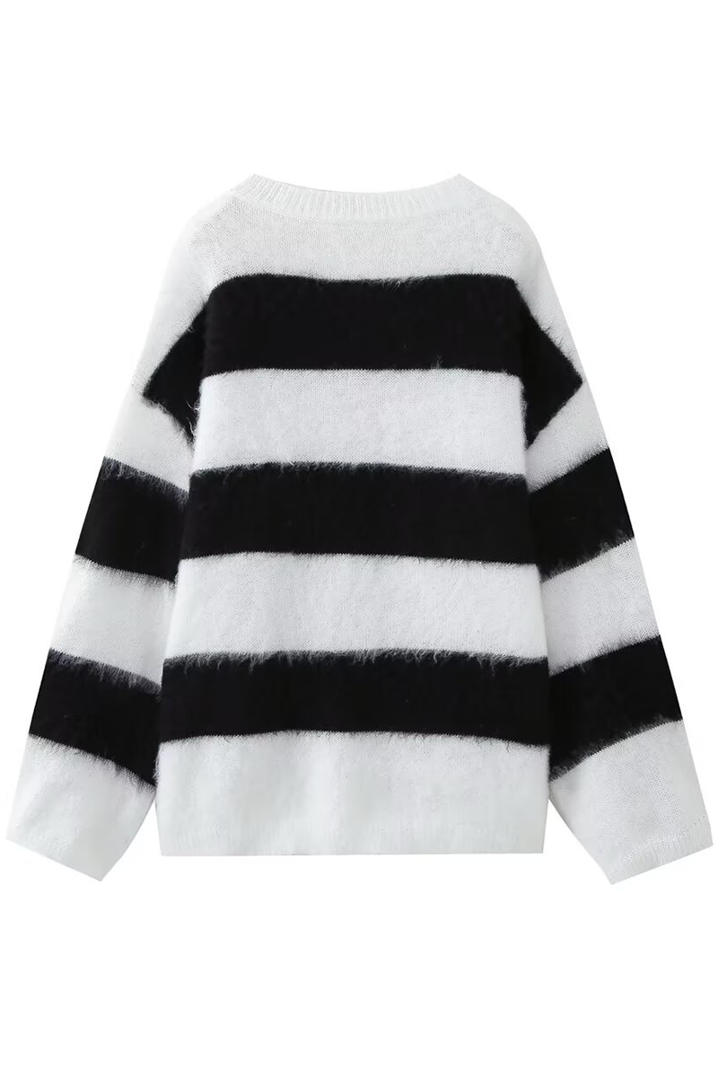 Stripe Fluffy Contrast O Neck Sweaters