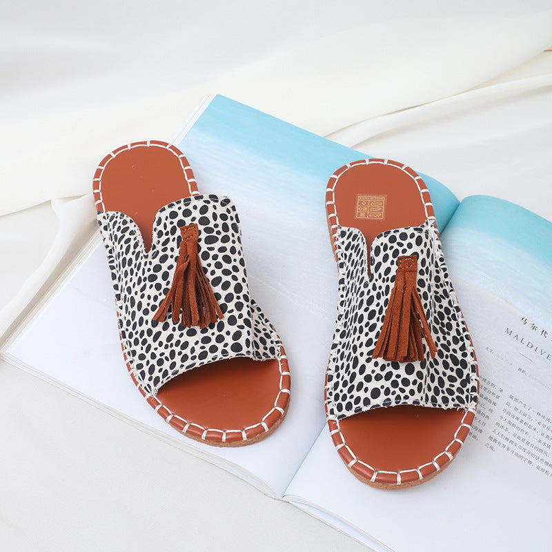 Fashionable Tassel Flat Beach Sandals