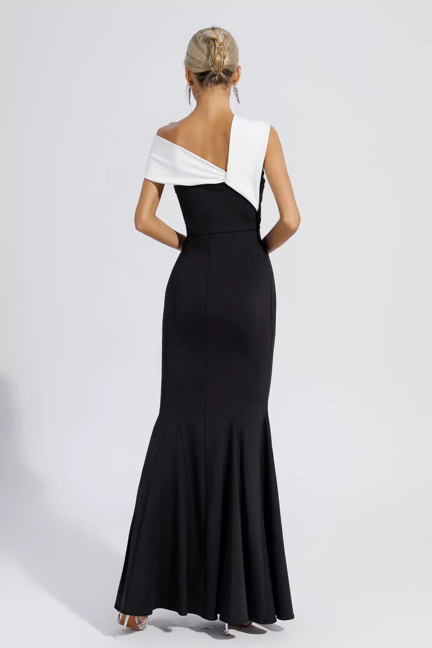 Kaitlyn Black Off-shoulder Mermaid Maxi Dress