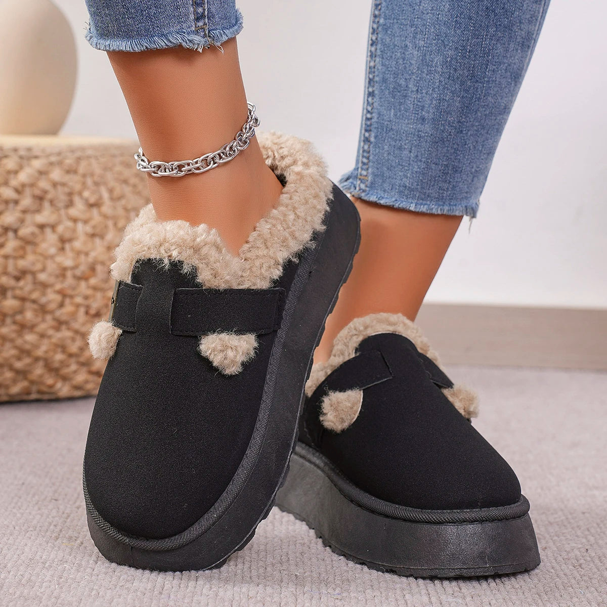 New Winter Boken Shoes Plush Retro Bean Shoes Cotton Flat Sole Slippers Platform Boots