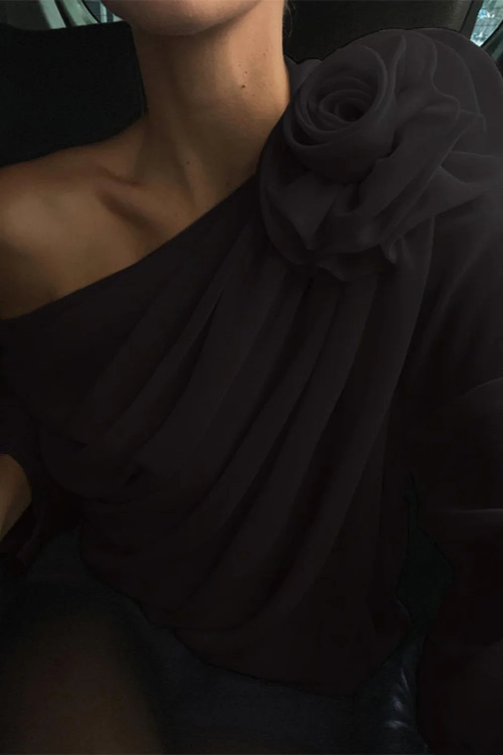 Chiffon Off-the-shoulder Fitted Blouse