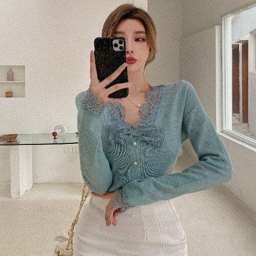 Knitted Shirts V-neck Lace Slim Blouse and Tops Spring Korean Style Shirt Female