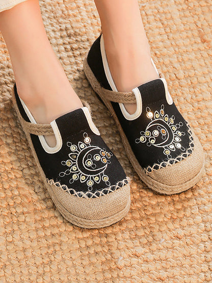 Summer Moon Embroidery Cloth Shoes We1037