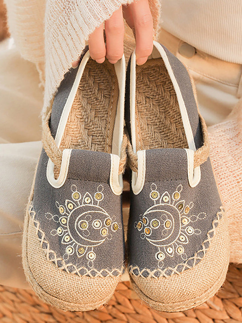 Summer Moon Embroidery Cloth Shoes We1037