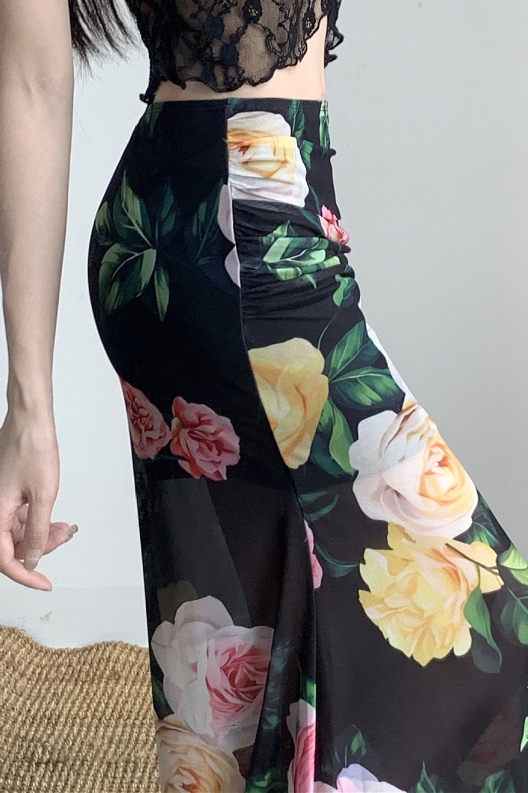 Holiday Slim Low Waist Hip Skirt