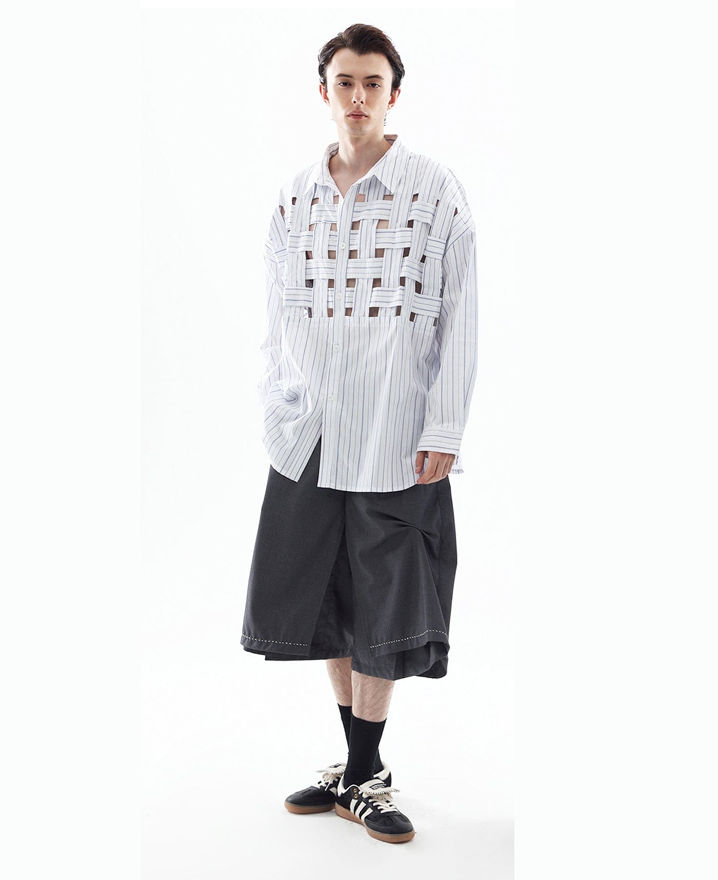 Wide-cut Contrast Shorts