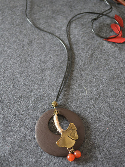 Alloy Leaf Round Wooden Sweater Necklace Kl1042