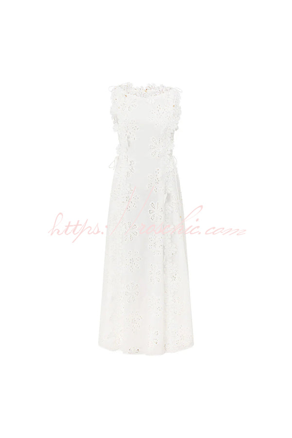 Mairi Embroidery Hollow Fabric Delicate Flower Trim Side Lace-up Maxi Dress