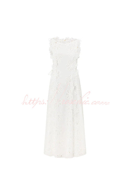 Mairi Embroidery Hollow Fabric Delicate Flower Trim Side Lace-up Maxi Dress