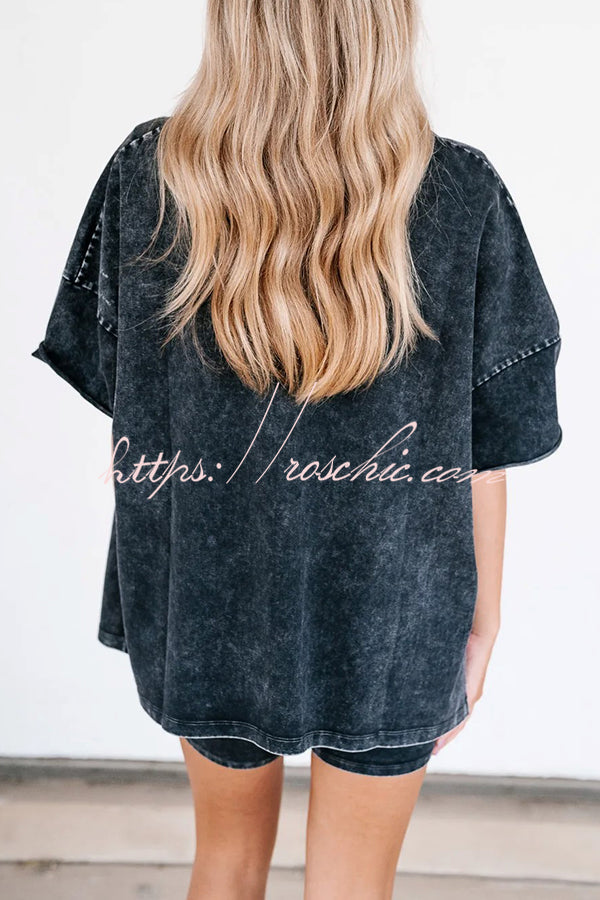 Serena Cotton Blend Oversized T-shirt and Cropped Stretch Cycling Pants