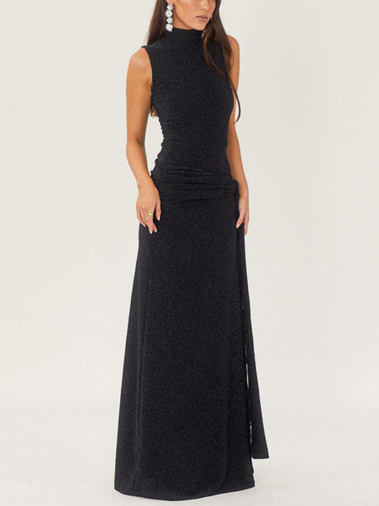High-necked Sleeveless Long Dress With Ribbons and Bright Silk