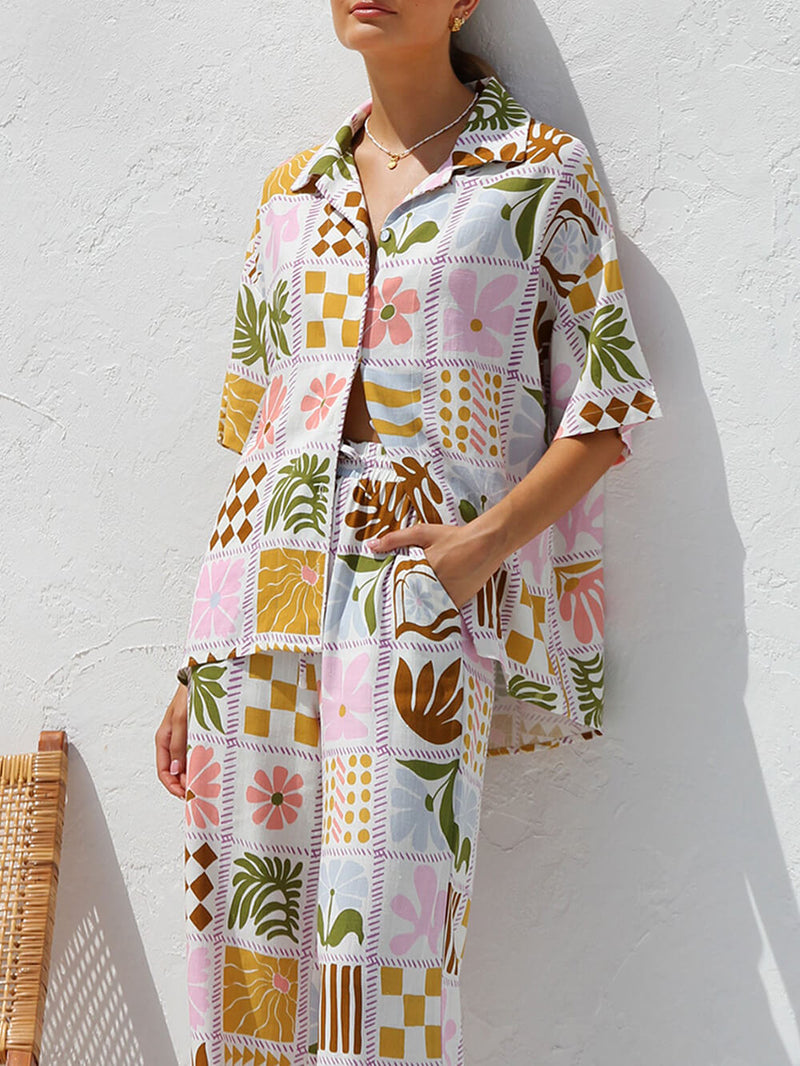 Multicolor Printed Holiday Style Top Wide Leg Pants Suit