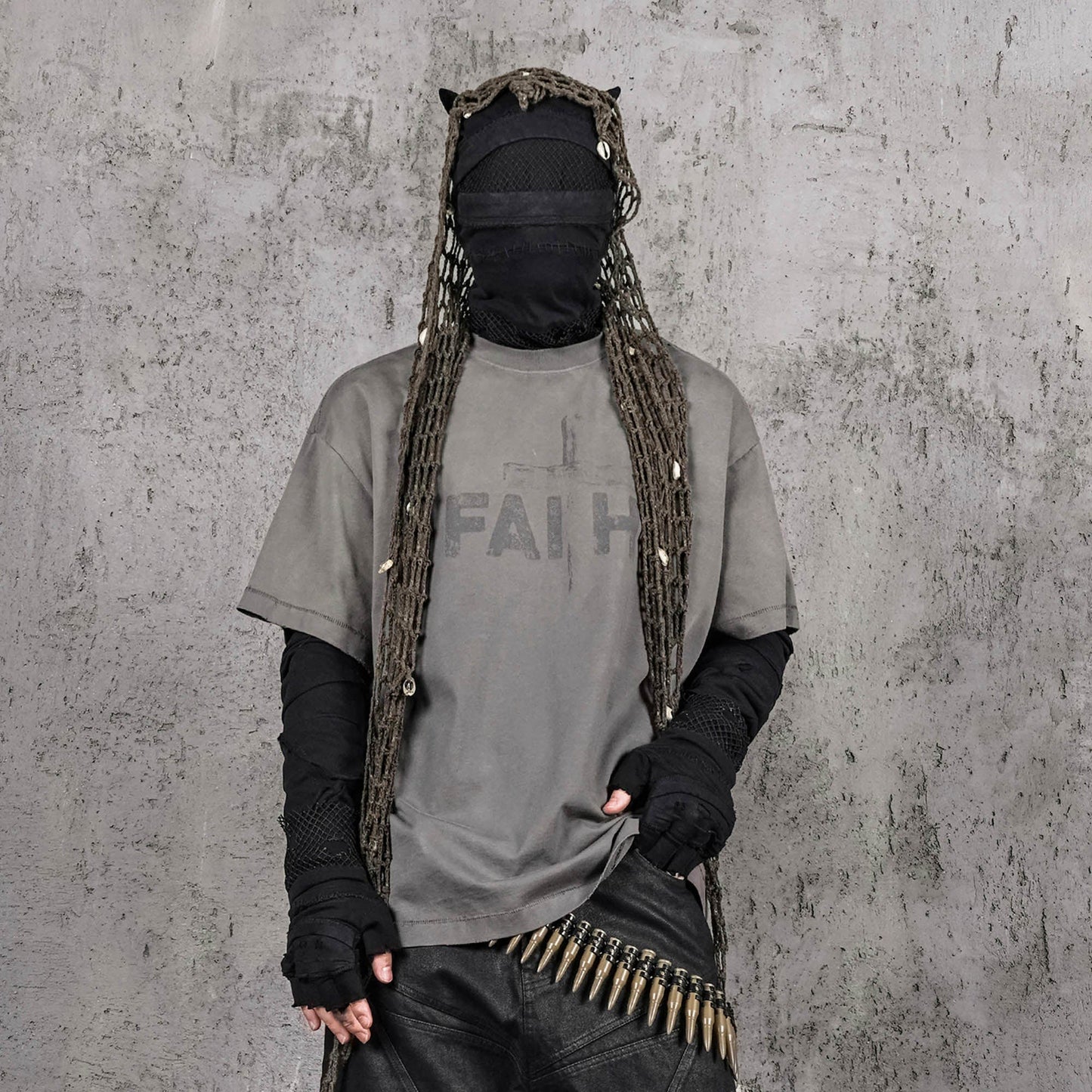 Faith Cross Grey T-shirt