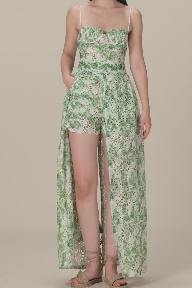 Lace Pleated Sleeveless Split Maxi Top �?mid Waist Mini Pants Set
