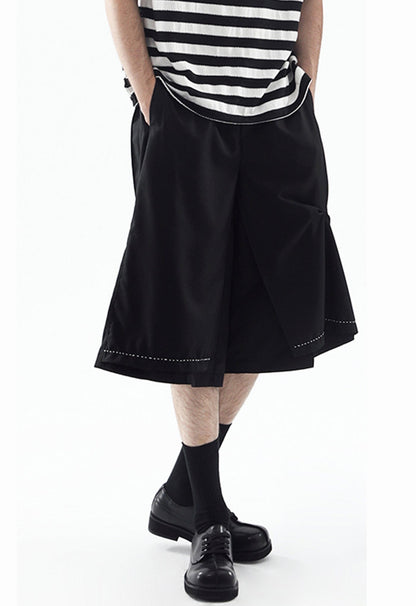 Wide-cut Contrast Shorts