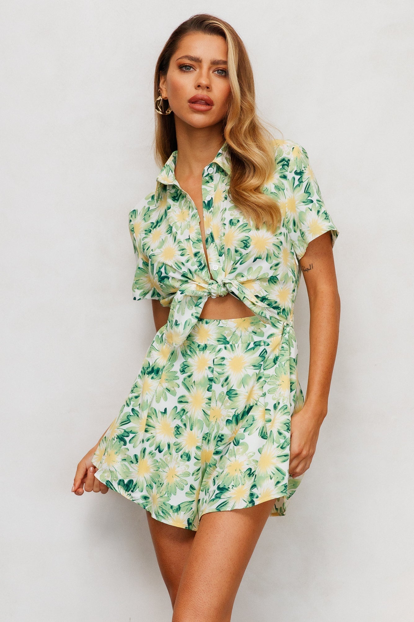 Summer Vacation Short Sleeve Tie Rompers