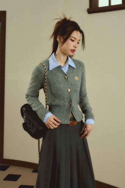 Classic Gray Cable Knit Cardigan: V-neck Button-front Sweater With Embroidered Logo