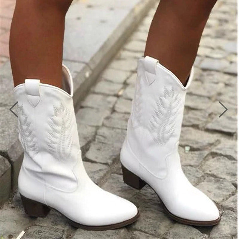Graceful Orthopedic Boots for Modern Look