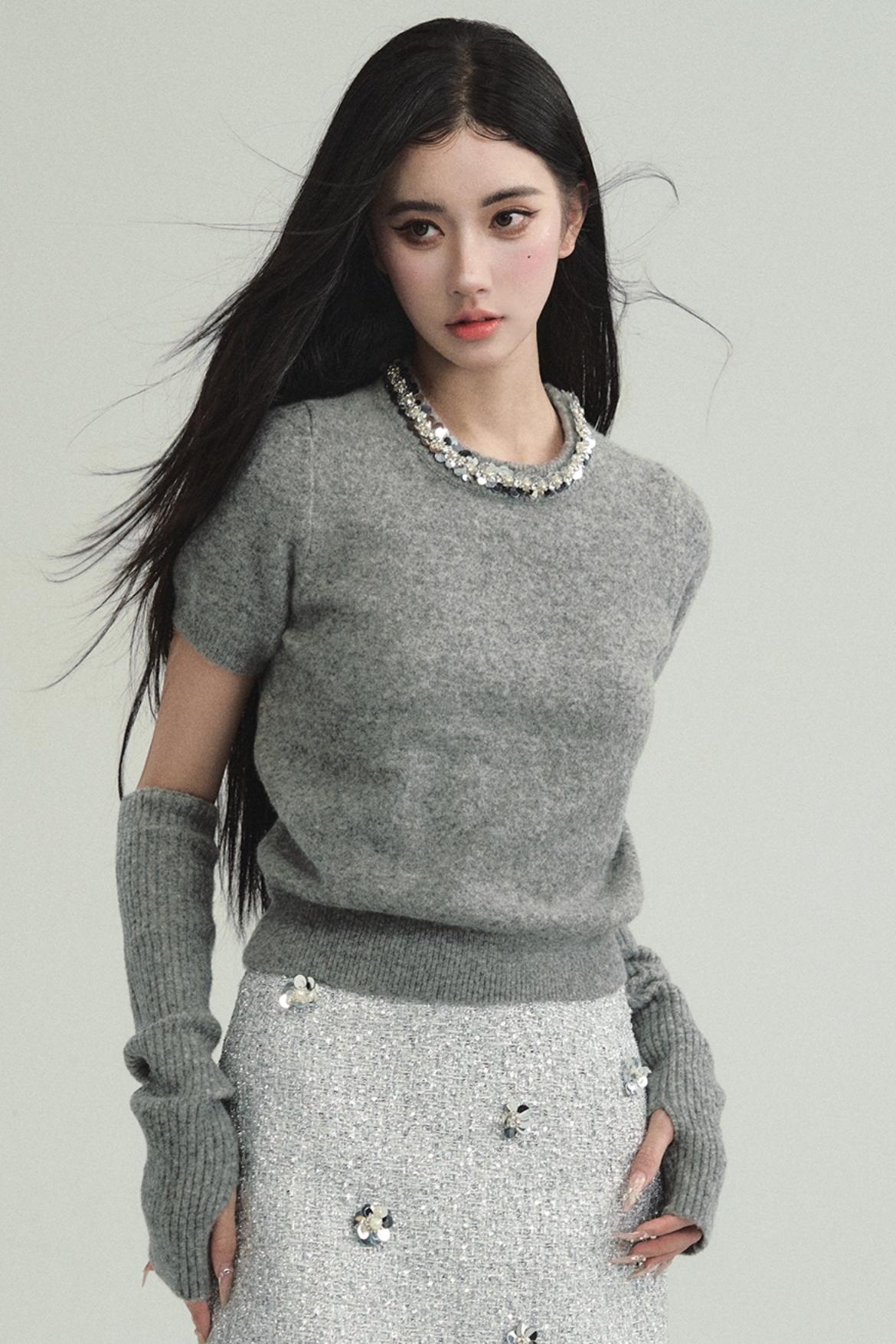 Layered Look: Pearl-trimmed Cropped Sweater With Detachable Arm Warmers