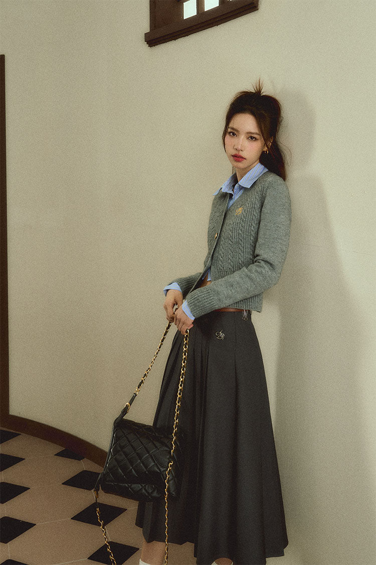 Classic Gray Cable Knit Cardigan: V-neck Button-front Sweater With Embroidered Logo