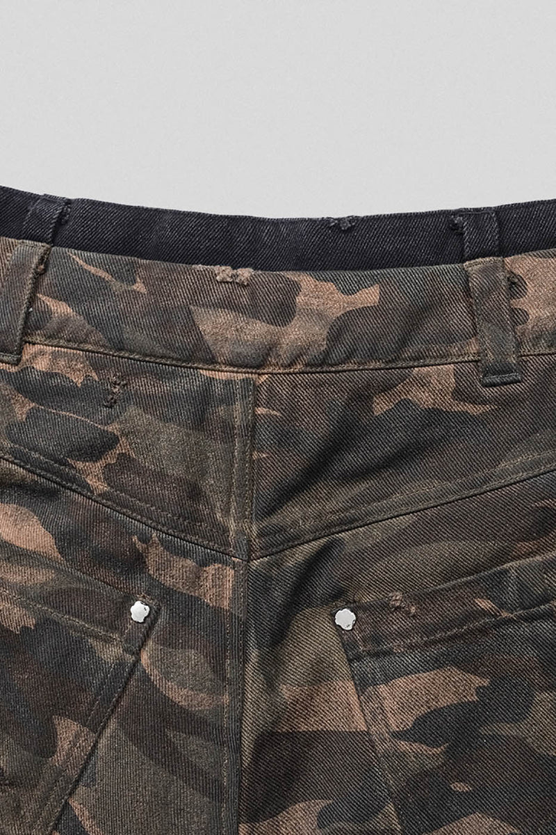 Double-layered Shredded Camo Shorts
