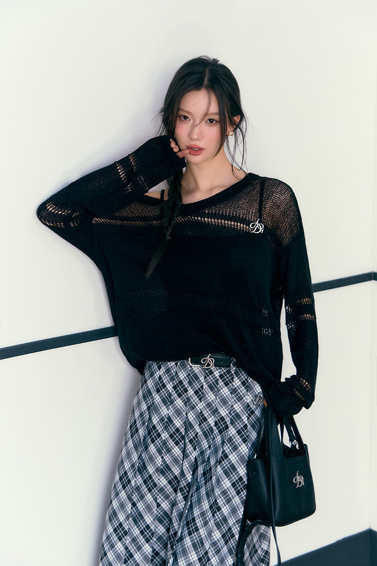 Airy Breeze V-neck Sweater