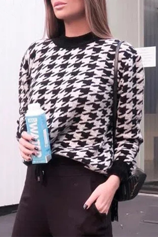 Street Geometric Patchwork Contrast O Neck Sweater(3 Colors)