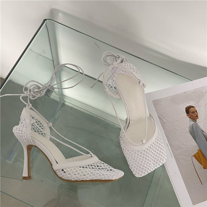 Bandage Mesh Closed Out Door Shoes