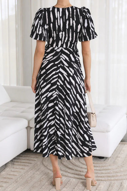 Sweet Geometric Patchwork V Neck Waist Skirt Dresses