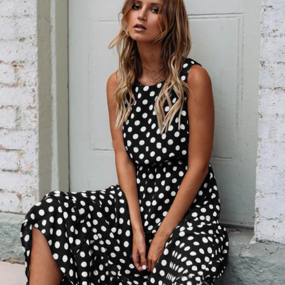 Timeless Vintage Style Garment