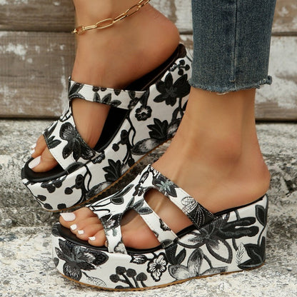 Daily Hollowed Out Patchwork Printing Round Comfortable Out Door Wedges Shoes (heel Height 2.36in)