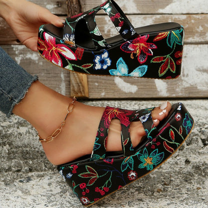Daily Hollowed Out Patchwork Printing Round Comfortable Out Door Wedges Shoes (heel Height 2.36in)