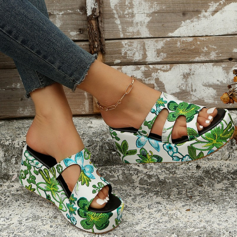 Daily Hollowed Out Patchwork Printing Round Comfortable Out Door Wedges Shoes (heel Height 2.36in)
