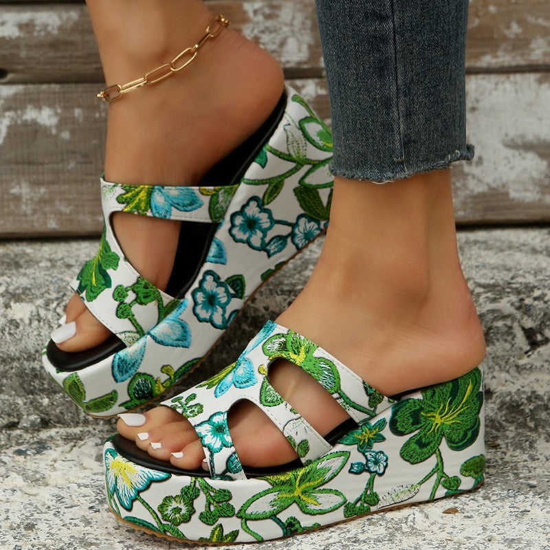 Daily Hollowed Out Patchwork Printing Round Comfortable Out Door Wedges Shoes (heel Height 2.36in)