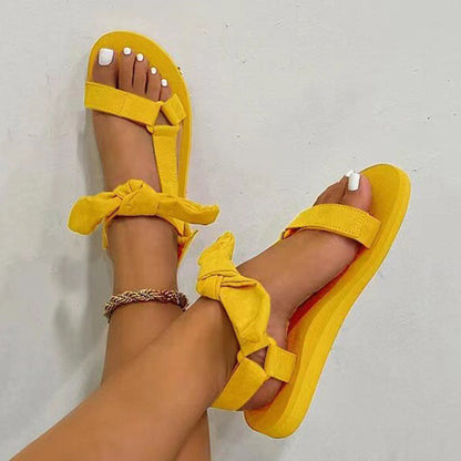 With Bow Opend Shoes