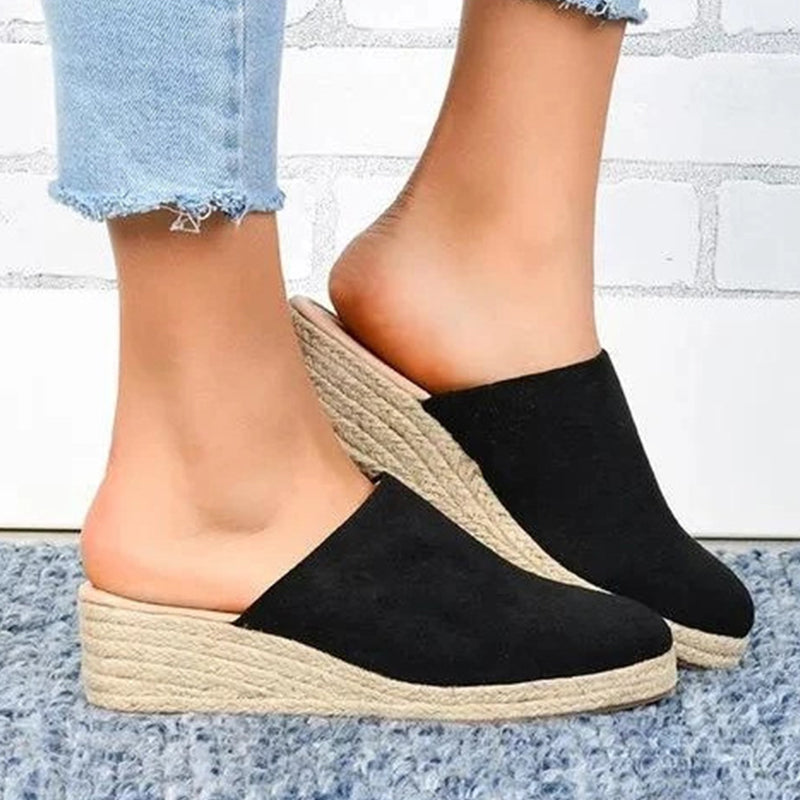 Color Closed Shoes