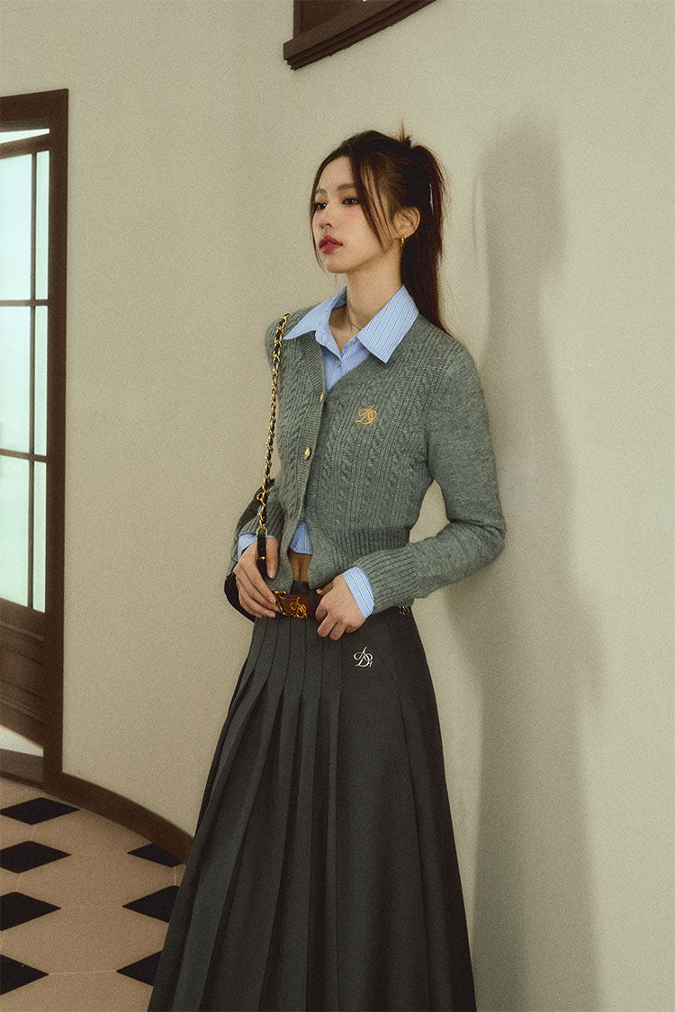 Classic Gray Cable Knit Cardigan: V-neck Button-front Sweater With Embroidered Logo