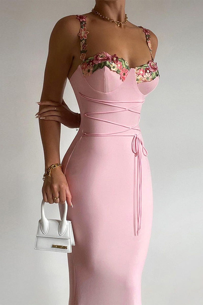 Sweet Flowers Embroidered Bandage Square Collar Wrapped Skirt Dresses