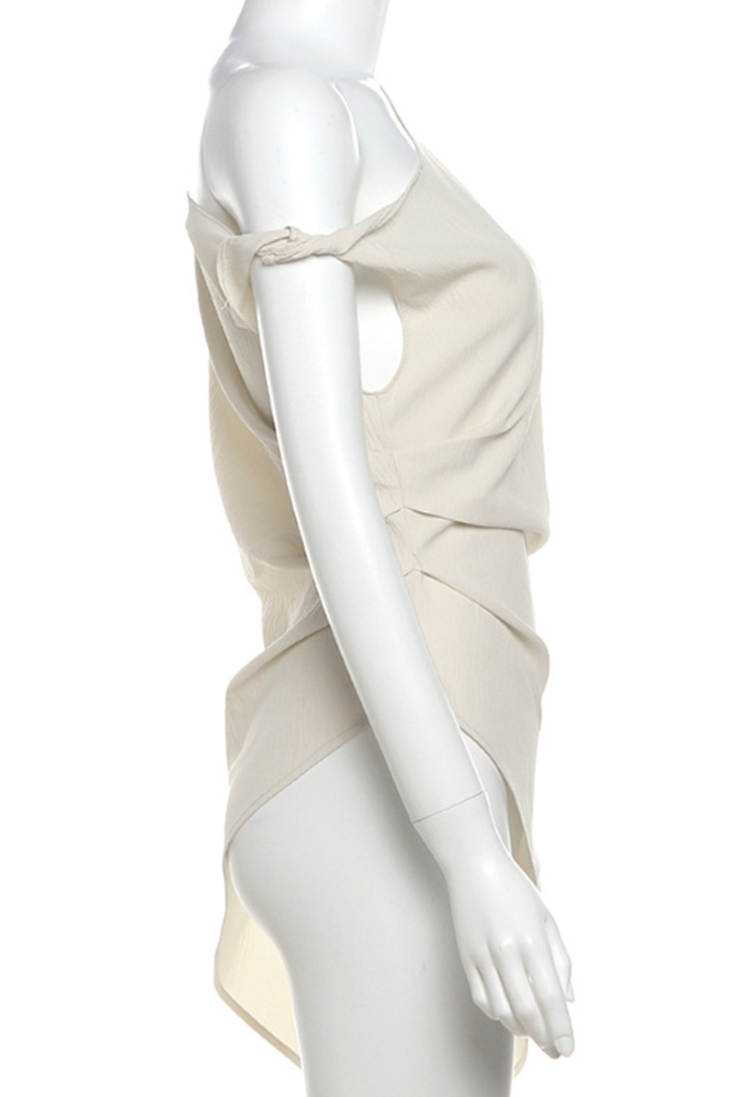 Color Irregular Sloping Shoulder T-shirts