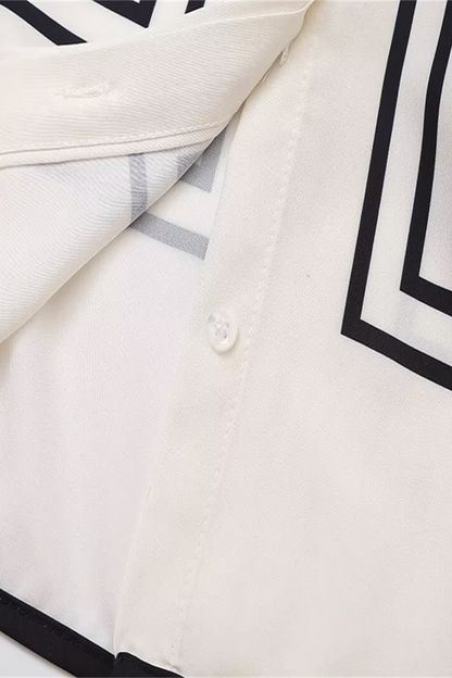 Stripe Buttons Slit Contrast O Neck Blouses
