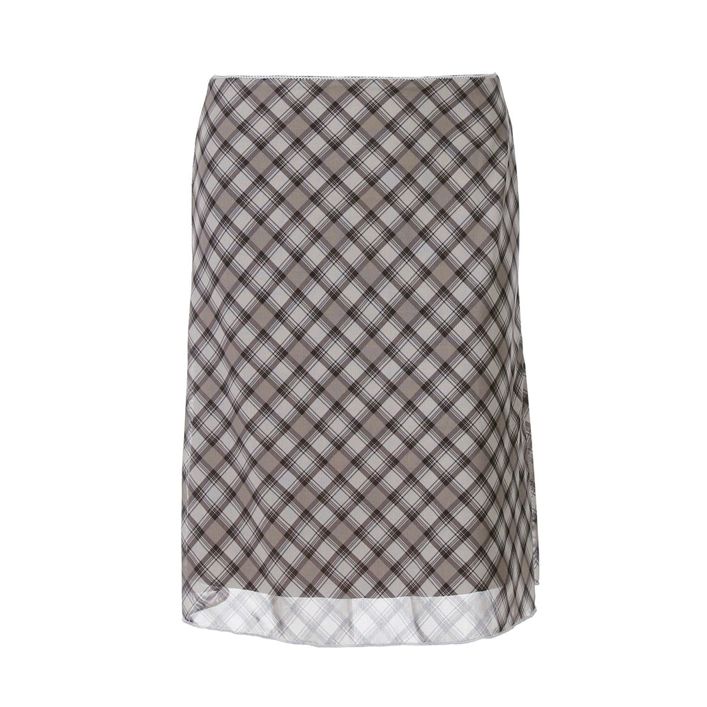 Sophisticated Garment with a Clean Classic Look