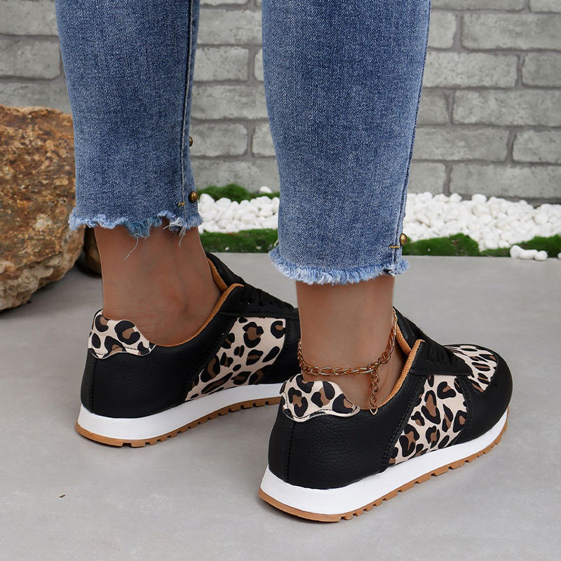 Strap Design Closed Sport Shoes(4 Colors)