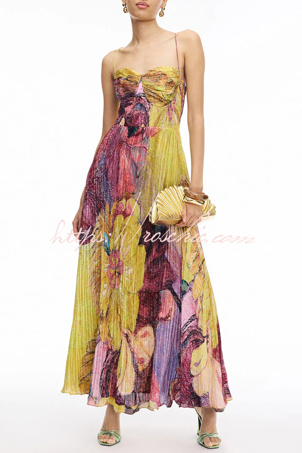 Vibrant and Bold Print Sweetheart Neck Pleated Maxi Dress