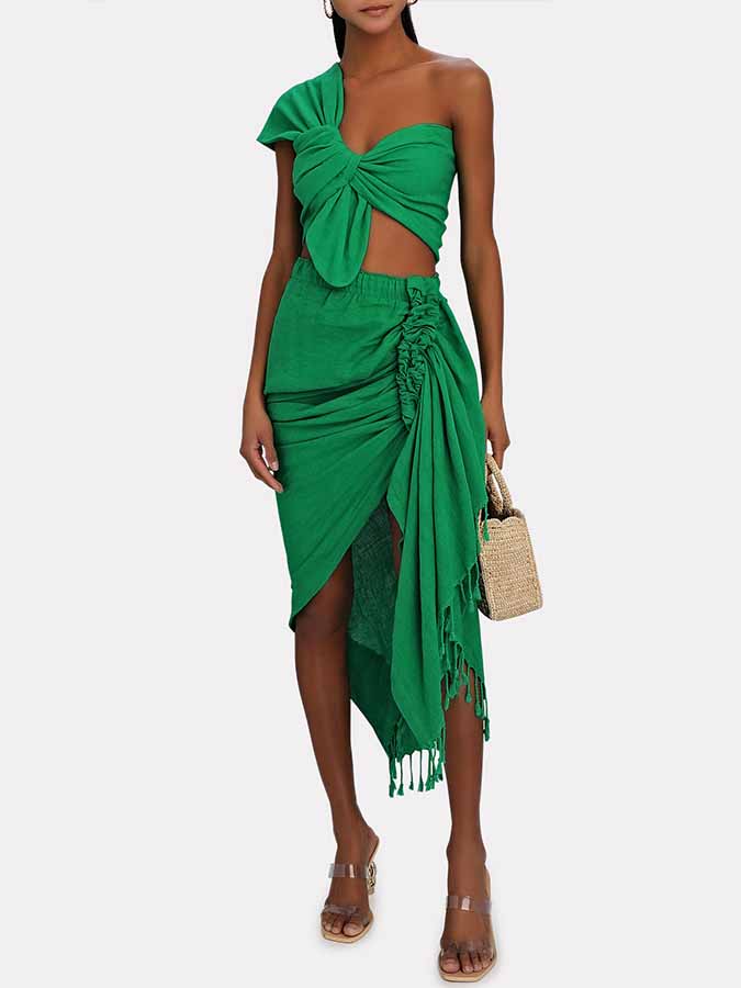 One-shoulder Swimsuit and Beach Skirt