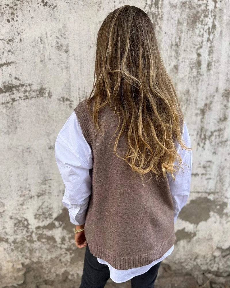Nusa - Knit Sweater Vest