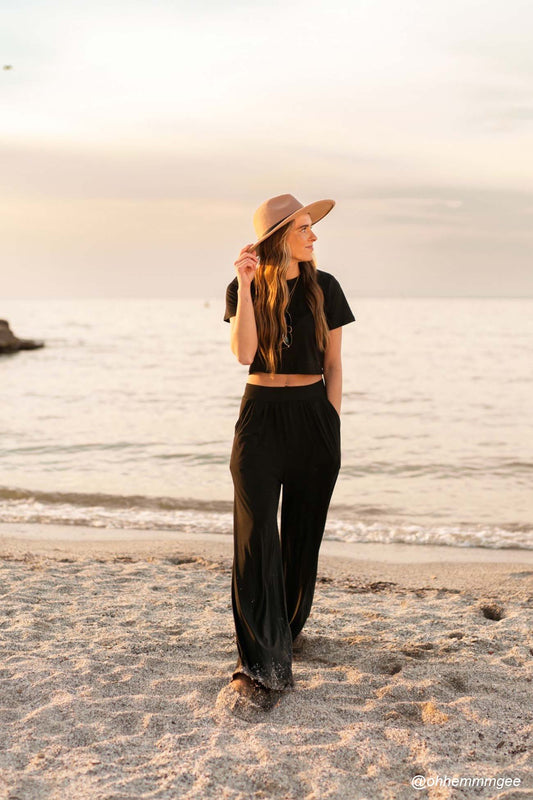 Short-sleeved T-shirt & Trousers Two-piece Set