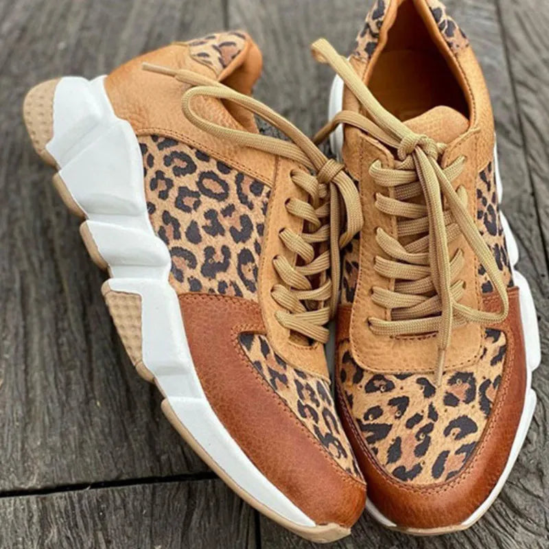 Shera - Cozy Catwalk Kicks