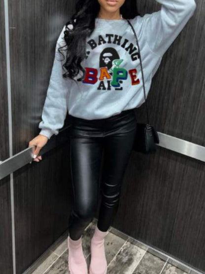Figure Letter Print Sweatshirt Ar3072
