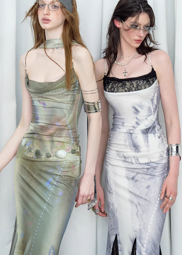 Luxe Diamond Chain Print Dress